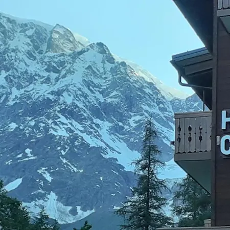 克里斯塔罗酒店