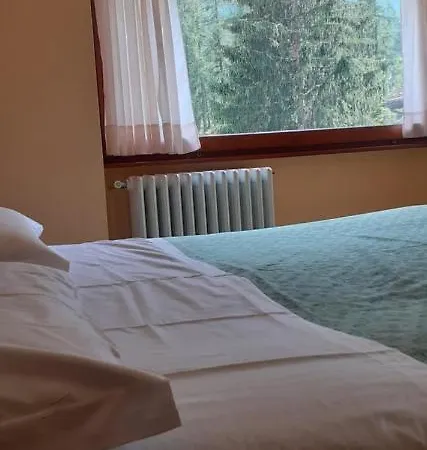 Hotel Cristallo 3*