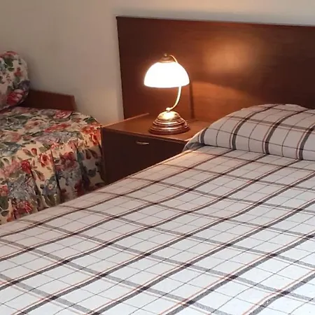 克里斯塔罗酒店 酒店 马库尼亚加