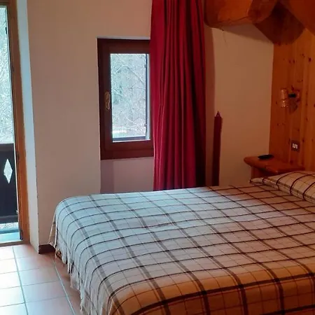 Hotel Cristallo 3*