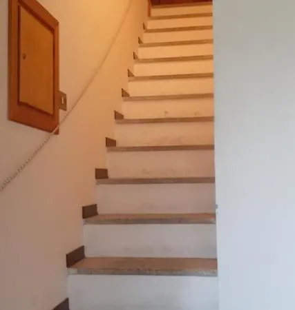 克里斯塔罗酒店 3* 马库尼亚加